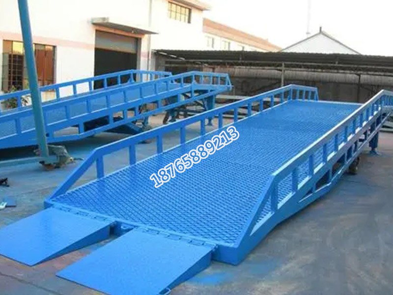 移動(dòng)式登車橋